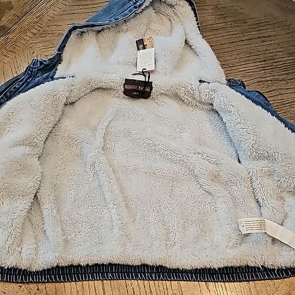 Denim hooded crop sherpa jacket size M NWT - Picture 6 of 13